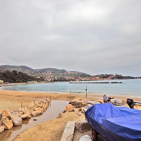 A Sante Διαμέρισμα Lerici