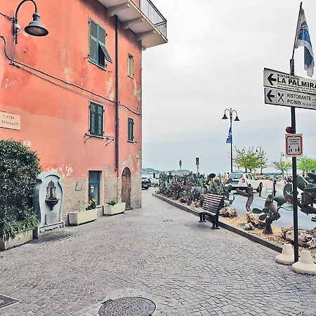 Apartment A Sante Lerici